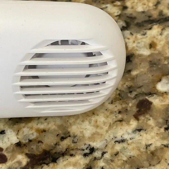 Bladeless Neck Fan White - Picture 9 of 9